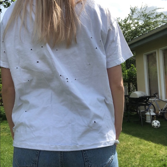 Distressed, oversized Levi’s tee shirt - Picture 2 of 3